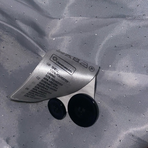 H&M Navy Fitted Blazer with Pockets and Shoulder Padding - Picture 3 of 6